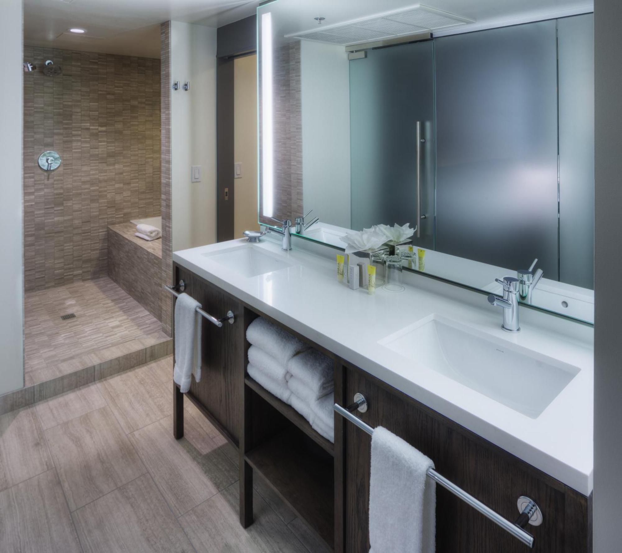Eastlund - Western Premier Collection Hotel 4*